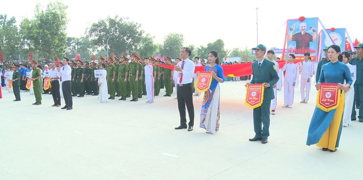 Xã Phúc Lộc long trọng khai mạc Đại hội Thể dục thể Thao lần thứ I năm 2025- Ảnh 4.