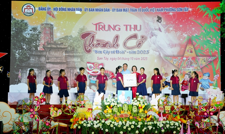 Sơn Tây tưng bừng "Đêm hội Trăng rằm – Trung thu Thành cổ, Sơn Tây xứ Đoài" năm 2025- Ảnh 6.