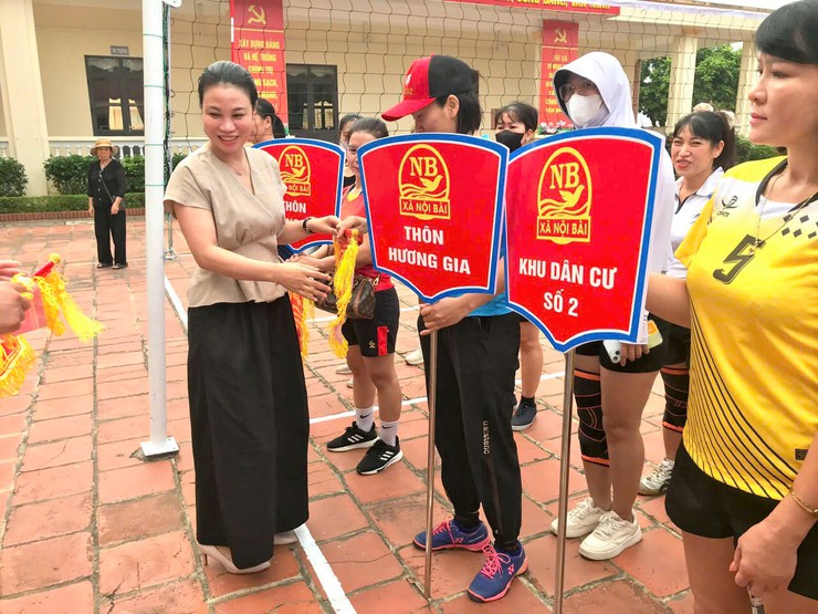 KHAI MẠC GIẢI THỂ THAO THÔN LÀNG XÃ NỘI BÀI LẦN THỨ NHẤT NĂM 2025- Ảnh 4.