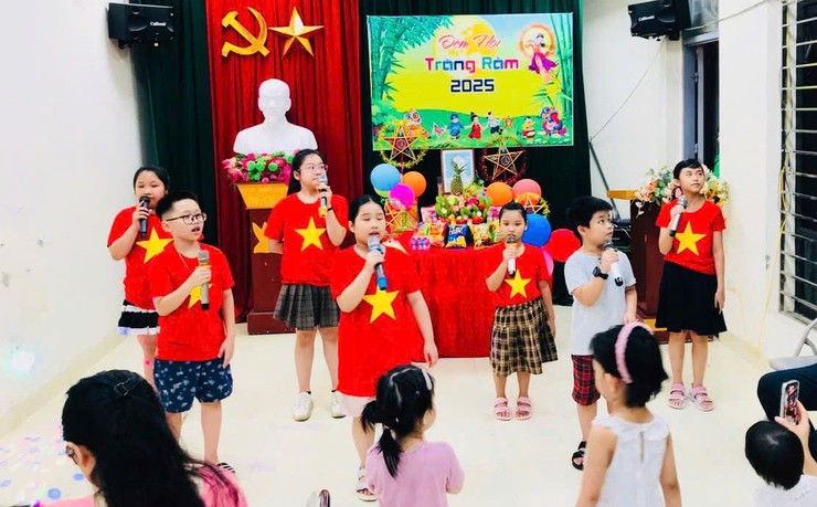 RỘN RÀNG TIẾNG TRỐNG, NGẬP TRÀN NIỀM VUI TRUNG THU TRÊN ĐỊA BÀN PHƯỜNG PHƯƠNG LIỆT- Ảnh 2.