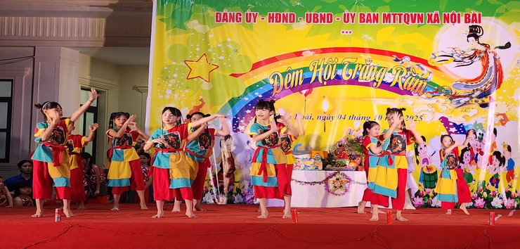 XÃ NỘI BÀI TƯNG BỪNG TỔ CHỨC “ĐÊM HỘI TRĂNG RẰM” NĂM 2025- Ảnh 18.