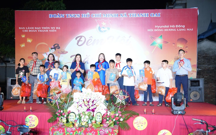 RỰC RỠ ĐÊM HỘI TRĂNG RẰM- Ảnh 8.