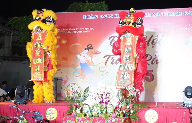 RỰC RỠ ĐÊM HỘI TRĂNG RẰM- Ảnh 4.