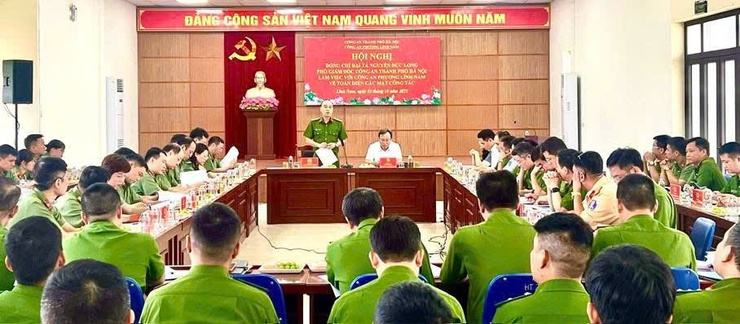 Công an thành phố Hà Nội kiểm tra, đánh giá toàn diện công tác của công an phường Lĩnh Nam- Ảnh 2.
