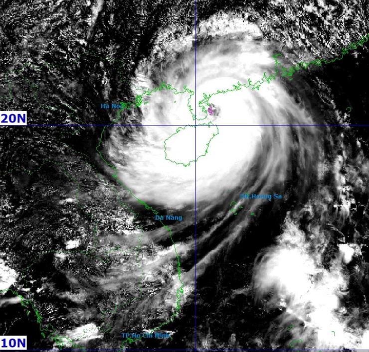 Hà Nội: Khẩn trương triển khai công tác ứng phó với bão số 11 (Bão Matmo)- Ảnh 1.