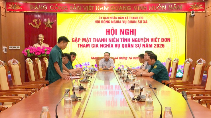 Thanh niên xã Thanh Trì: Hăng hái viết đơn tình nguyện nhập ngũ, nối tiếp truyền thống vẻ vang- Ảnh 1.