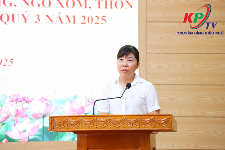 Xã Kiều Phú trao thưởng Quí III cho các thôn tiêu biểu trong Cuộc thi "Giữ gìn đường làng, ngõ xóm, thôn Sáng - xanh - sạch- đẹp - an toàn"- Ảnh 3.