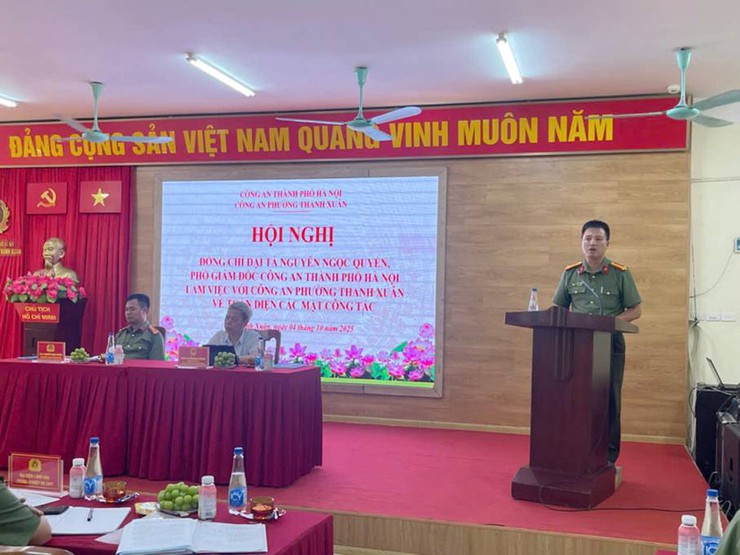 Đoàn công tác CATP Hà Nội làm việc, đánh giá toàn diện kết quả của Công an phường Thanh Xuân- Ảnh 6.