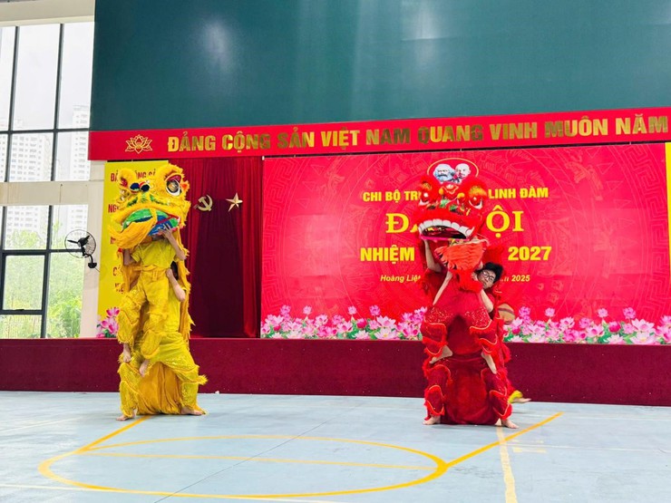 Học sinh trường THCS Linh Đàm với tiết học hoạt động trải nghiệm ý nghĩa- Ảnh 3.