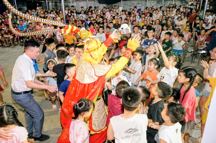 Thôn Thạch Thán 1 tưng bừng “Vui hội trăng rằm” – Đêm trăng đoàn viên, ấm tình quê hương- Ảnh 6.
