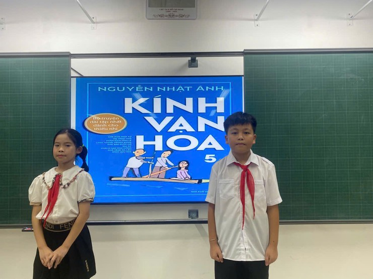 Trường Tiểu học Bùi Quốc Khái trong ngày chào cờ đầu tuần 4: Chủ đề “Mái trường thầy cô và bạn bè”- Ảnh 4.