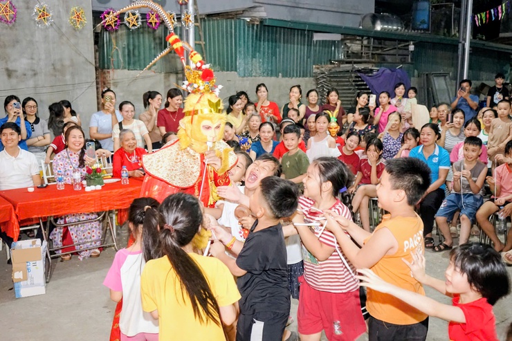 Thôn Thạch Thán 1 tưng bừng “Vui hội trăng rằm” – Đêm trăng đoàn viên, ấm tình quê hương- Ảnh 7.