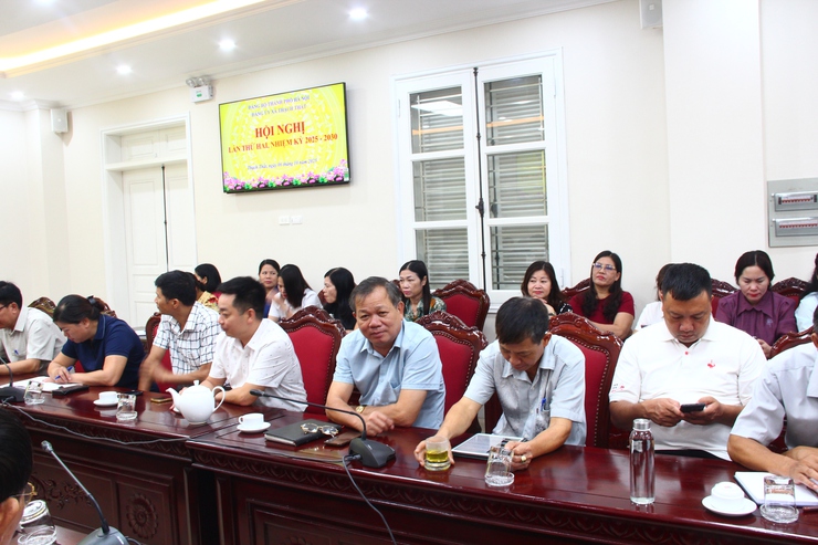 Hội nghị lần thứ hai Ban chấp hành Đảng bộ xã Thạch Thất khoá I, nhiệm kỳ 2025 – 2030- Ảnh 10.