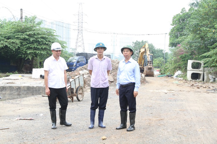 Phường Xuân Phương trang nghiêm thực hiện nghi lễ chào cờ đầu tháng 10 - Ảnh 4.
