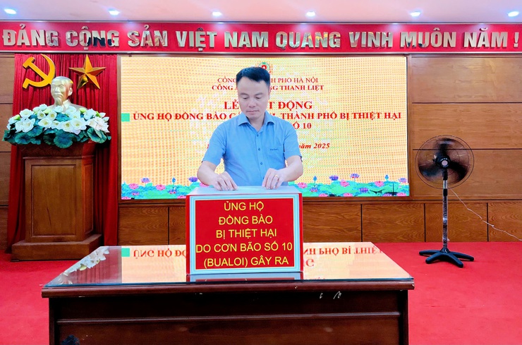 Công an phường Thanh Liệt phát động ủng hộ đồng bào bị thiệt hại do bão số 10: Lan tỏa nghĩa tình, tiếp sức nhân dân vượt qua thiên tai- Ảnh 6.
