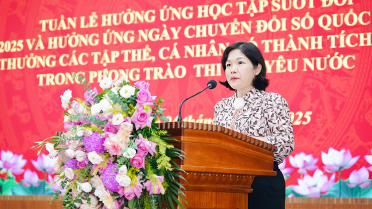 XÃ YÊN LÃNG KHAI MẠC VÀ PHÁT ĐỘNG TUẦN LỄ HƯỞNG ỨNG HỌC TẬP SUỐT ĐỜI VÀ HƯỞNG ỨNG NGÀY CHUYỂN ĐỔI SỐ QUỐC GIA 2025; KHEN THƯỞNG CÁC TẬP THỂ, CÁ NHÂN CÓ THÀNH TÍCH XUẤT SẮC- Ảnh 2.