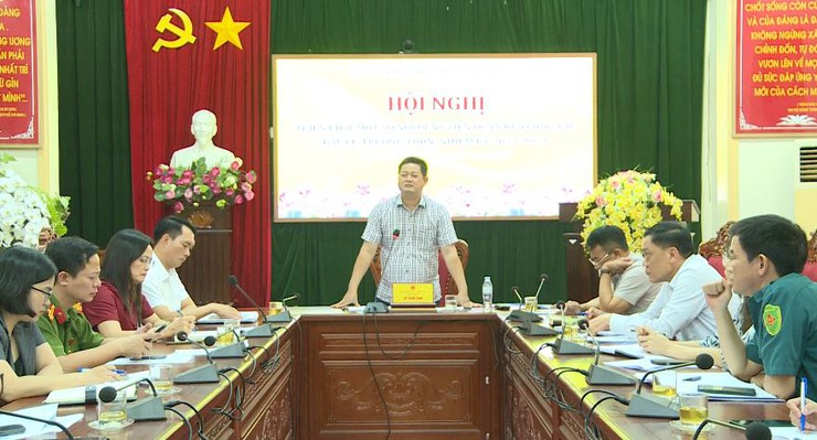 UBND xã Phúc Lộc tổ chức Hội nghị triển khai công tác bầu cử trưởng thôn nhiệm kỳ 2025-2028- Ảnh 1.