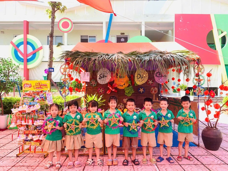 TRƯỜNG MẦM NON VÂN HÀ TỔ CHỨC “VUI HỘI TRĂNG RẰM” CHO CÁC BÉ THÂN YÊU- Ảnh 17.