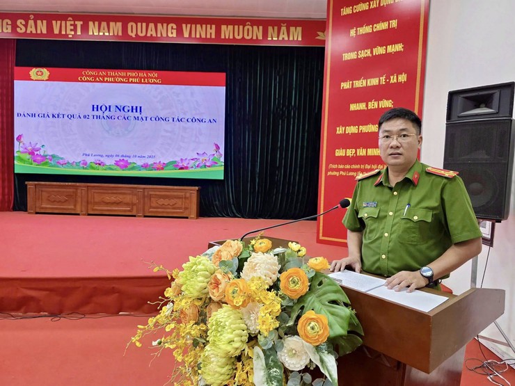 Công an phường Phú Lương: Giữ vững an ninh, trật tự trong mô hình chính quyền hai cấp- Ảnh 1.