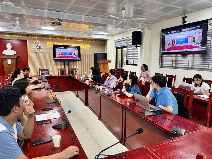 

Sôi nổi hoạt động chuyên môn các môn Công nghệ - Ngoại ngữ - Nghệ thuật - Giáo dục thể chất cấp THCS năm học 2025 – 2026- Ảnh 1.