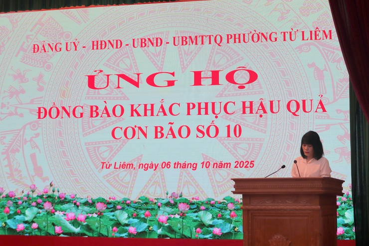 Phường Từ Liêm tổ chức lễ chào cờ tháng 10 năm 2025 và phát động ủng hộ đồng bào bị ảnh hưởng do bão số 10

- Ảnh 4.
