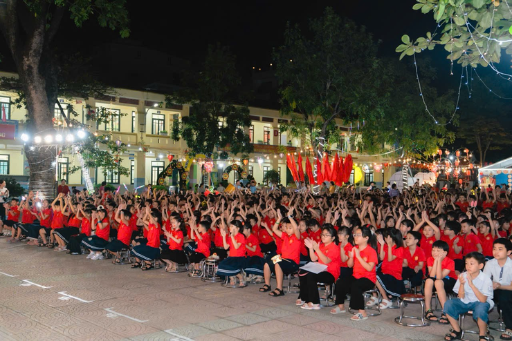 “Đêm hội trăng rằm” Tết trung thu điểm của xã năm 2025- Ảnh 5.