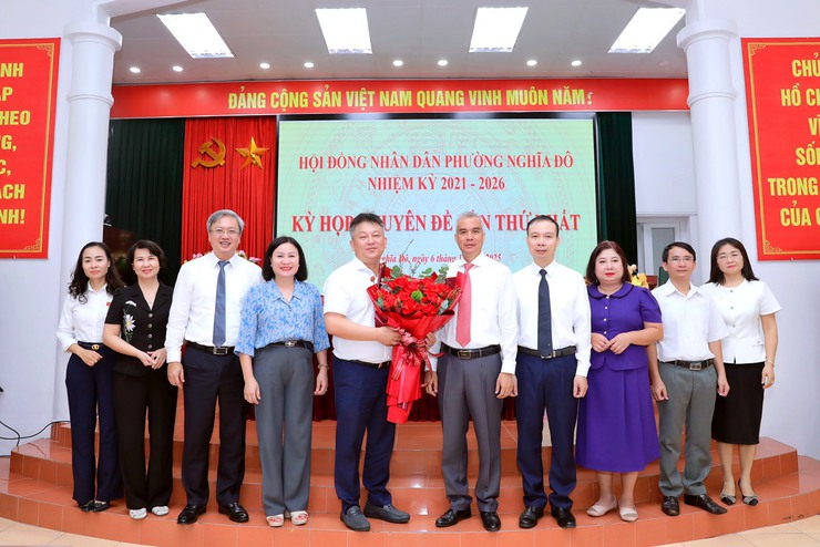 HĐND phường Nghĩa Đô tổ chức Kỳ họp chuyên đề lần thứ nhất, nhiệm kỳ 2021-2026, quyết định những vấn đề quan trọng và công tác nhân sự- Ảnh 5.