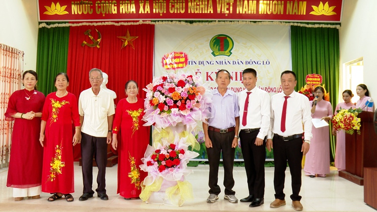 QUỸ TÍN DỤNG NHÂN DÂN ĐÔNG LỖ: 30 NĂM XÂY DỰNG, ĐỒNG HÀNH, KHẲNG ĐỊNH NIỀM TIN.- Ảnh 4.