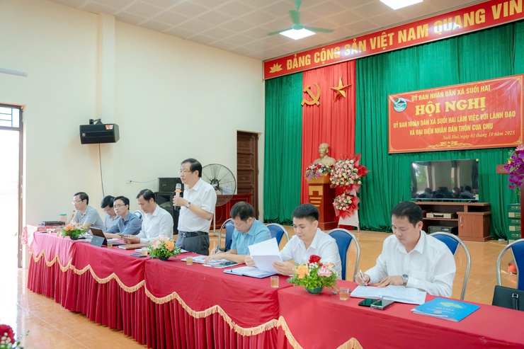 UBND xã Suối Hai làm việc với lãnh đạo và nhân dân thôn Cua Chu- Ảnh 1.
