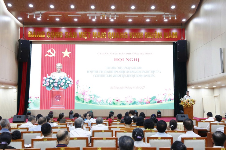 Phường Hà Đông triển khai cài đặt ứng dụng eTax Mobile để nộp thuế sử dụng đất phi nông nghiệp năm 2025 - Ảnh 1.
