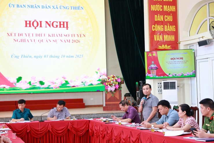 Hội đồng nghĩa vụ quân sự xã Ứng Thiên tổ chức hội nghị xét duyệt điều khám sơ tuyển nghĩa vụ quân sự năm 2026 - Ảnh 6.