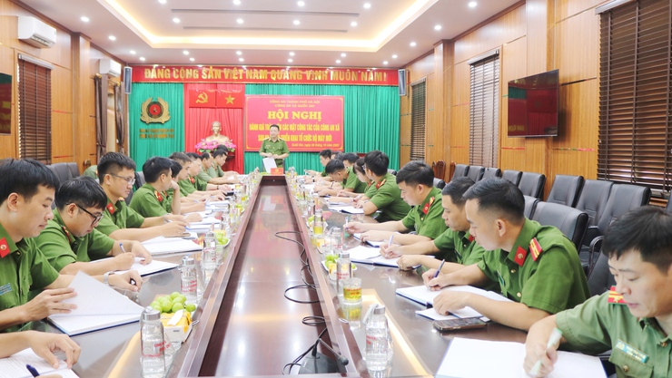 Lãnh đạo CATP Hà Nội làm việc tại Công an xã Quốc Oai- Ảnh 2.