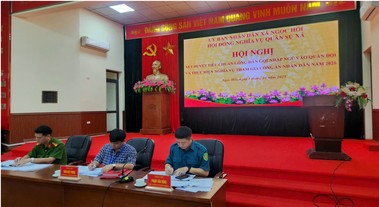 Xã Ngọc Hồi xét duyệt tiêu chuẩn công dân gọi nhập ngũ vào Quân đội và thực hiện nghĩa vụ tham gia Công an Nhân dân năm 2026.- Ảnh 1.