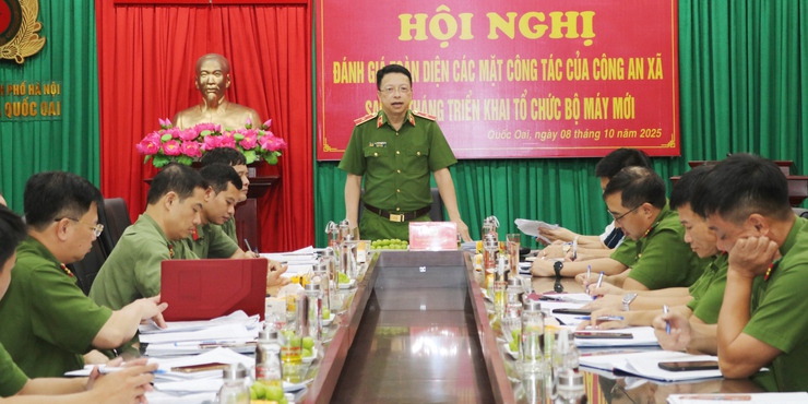 Lãnh đạo CATP Hà Nội làm việc tại Công an xã Quốc Oai- Ảnh 15.