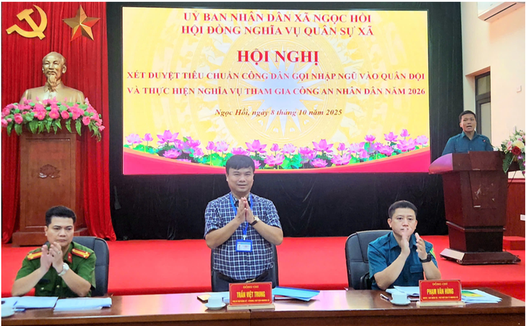 Xã Ngọc Hồi xét duyệt tiêu chuẩn công dân gọi nhập ngũ vào Quân đội và thực hiện nghĩa vụ tham gia Công an Nhân dân năm 2026.- Ảnh 3.