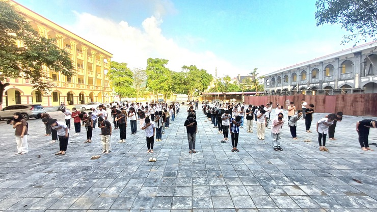 Yên Xuân đang nỗ lực tập luyện chuẩn bị cho Đại hội TDTT xã Yên Xuân Lần I, năm 2025- Ảnh 2.