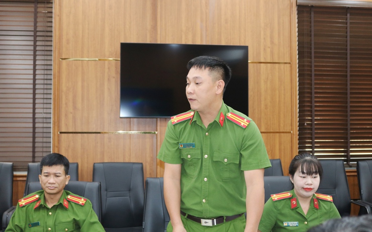 Lãnh đạo CATP Hà Nội làm việc tại Công an xã Quốc Oai- Ảnh 8.