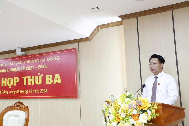 Kỳ họp thứ Ba HĐND phường Hà Đông khóa I, nhiệm kỳ 2021- 2026- Ảnh 2.