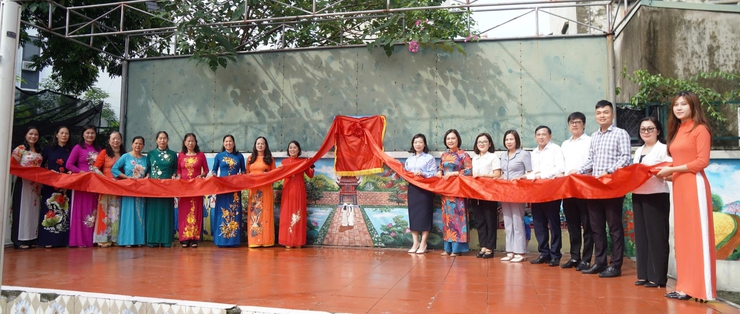 Rực rỡ các mô hình "Sáng - Xanh - Sạch - Đẹp" tại tổ dân phố số 11 phường Long Biên- Ảnh 7.