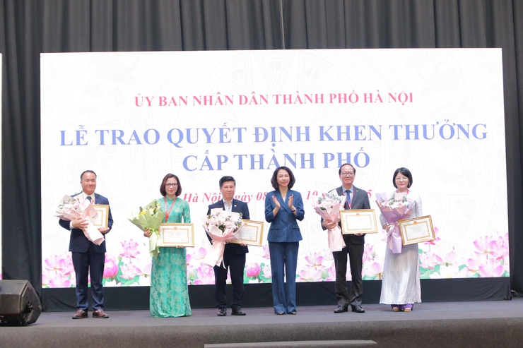Ra mắt Hội Nhi khoa thành phố Hà Nội và kỷ niệm 1 năm thành lập Bệnh viện Nhi Hà Nội- Ảnh 3.