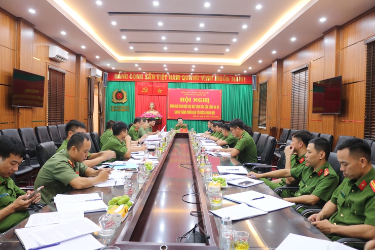Lãnh đạo CATP Hà Nội làm việc tại Công an xã Quốc Oai- Ảnh 1.