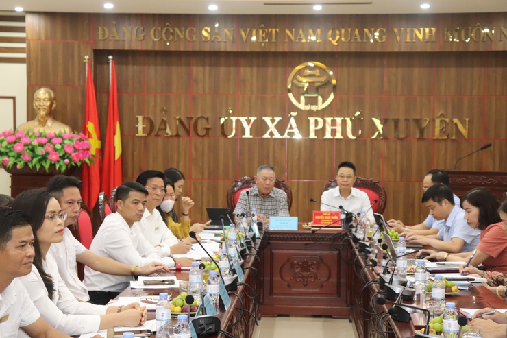 Ngân hàng nhà nước Việt Nam chi nhánh khu vực I làm việc với xã và các Quỹ tín dụng nhân dân trên địa bàn xã.- Ảnh 1.