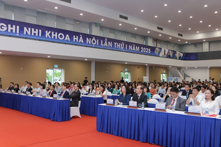 Ra mắt Hội Nhi khoa thành phố Hà Nội và kỷ niệm 1 năm thành lập Bệnh viện Nhi Hà Nội- Ảnh 1.