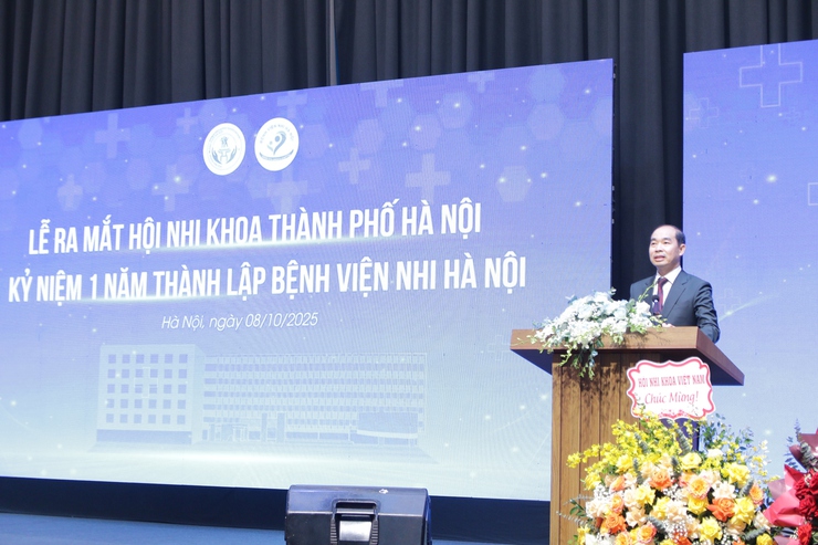 Ra mắt Hội Nhi khoa thành phố Hà Nội và kỷ niệm 1 năm thành lập Bệnh viện Nhi Hà Nội- Ảnh 2.