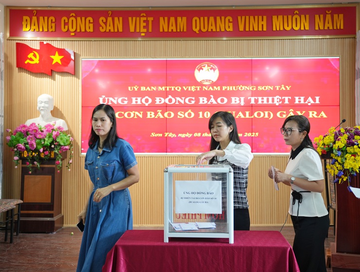 MTTQ VIỆT NAM PHƯỜNG SƠN TÂY PHÁT ĐỘNG ỦNG HỘ ĐỒNG BÀO BỊ THIỆT HẠI DO BÃO SỐ 10- Ảnh 1.