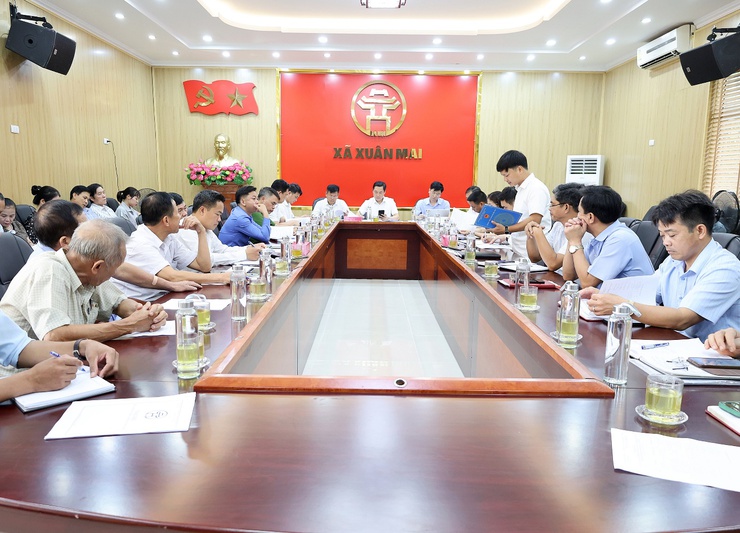 Xã Xuân Mai tổ chức hội nghị công bố quyết định ngày bầu cử, triển khai kế hoạch và hướng dẫn công tác bầu cử Trưởng thôn, nhiệm kỳ 2025 - 2028- Ảnh 1.