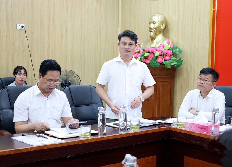 Xã Xuân Mai tổ chức hội nghị công bố quyết định ngày bầu cử, triển khai kế hoạch và hướng dẫn công tác bầu cử Trưởng thôn, nhiệm kỳ 2025 - 2028- Ảnh 7.
