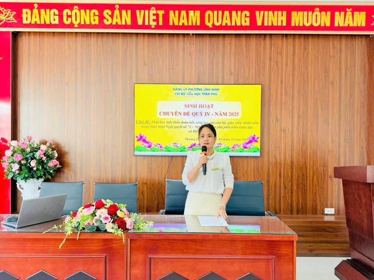 Chi bộ Trường Tiểu học Trần Phú tổ chức sinh hoạt chuyên đề quý IV: phát huy tinh thần đoàn kết, sáng tạo trong thực hiện Nghị quyết 71 – NQ/TW- Ảnh 1.