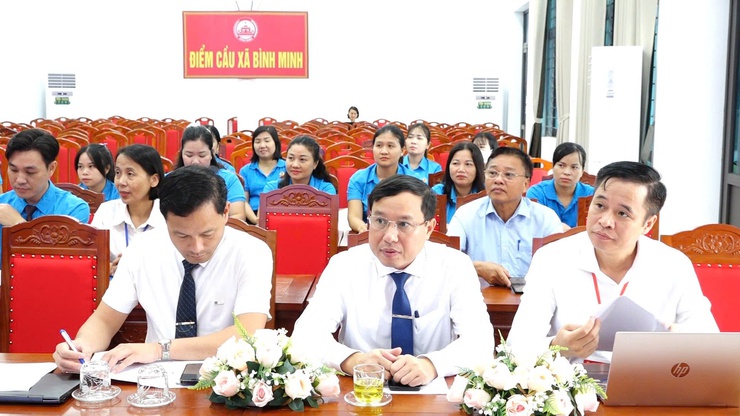 Ra mắt Công đoàn xã Bình Minh: Hoàn thiện bộ máy chính trị cơ sở, hướng tới Đại hội Công đoàn nhiệm kỳ 2025- 2030- Ảnh 1.