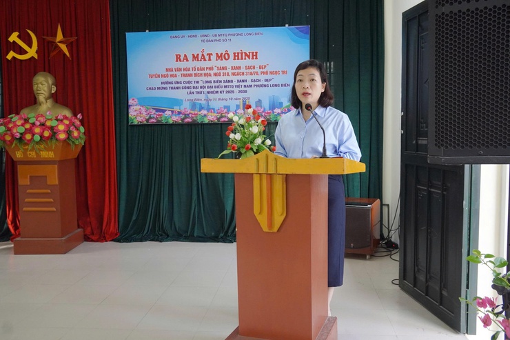 Rực rỡ các mô hình "Sáng - Xanh - Sạch - Đẹp" tại tổ dân phố số 11 phường Long Biên- Ảnh 2.